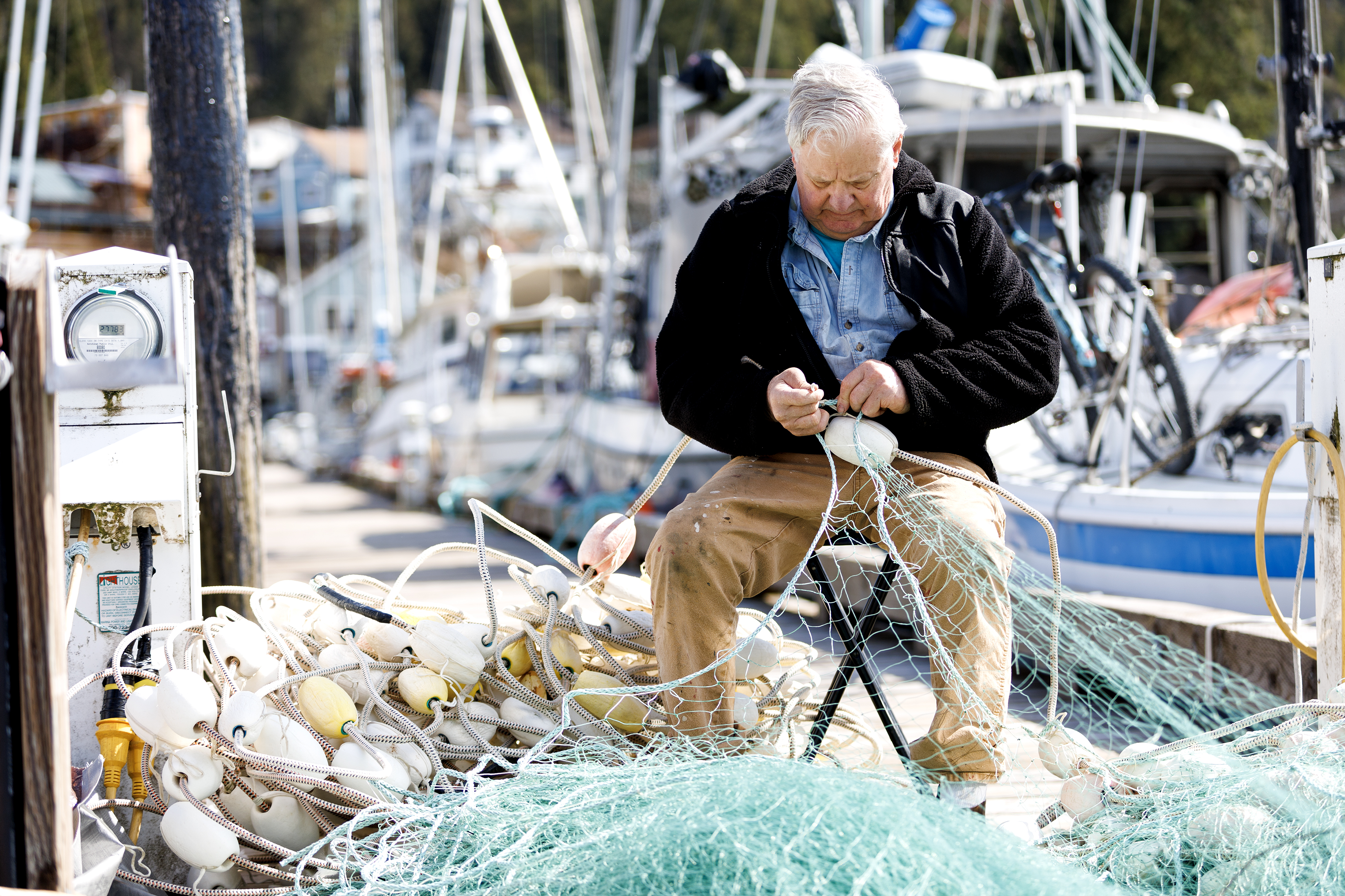 2023 04 19 Preparing Fishing Net