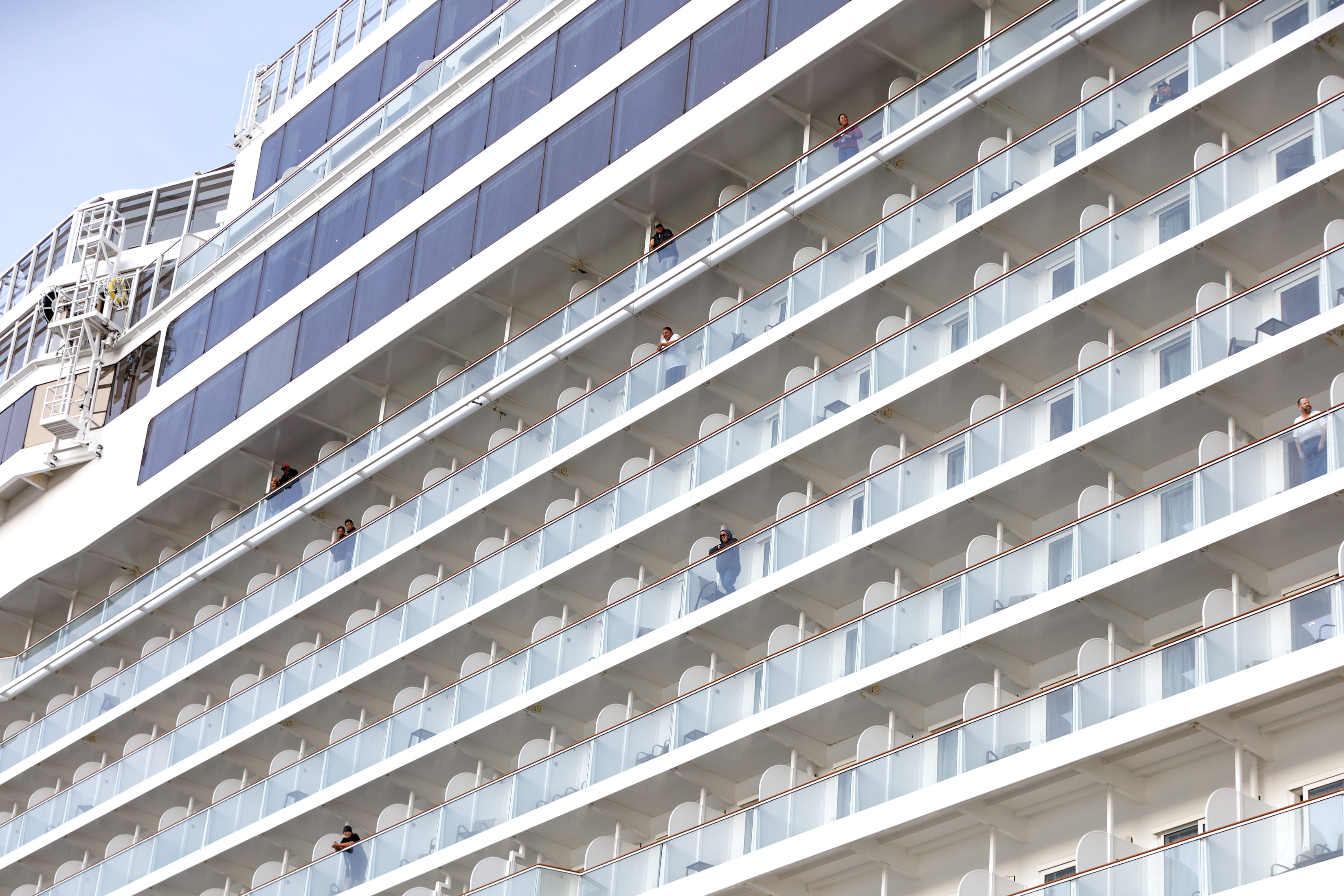 2023 04 20 First Cruise Ship 3