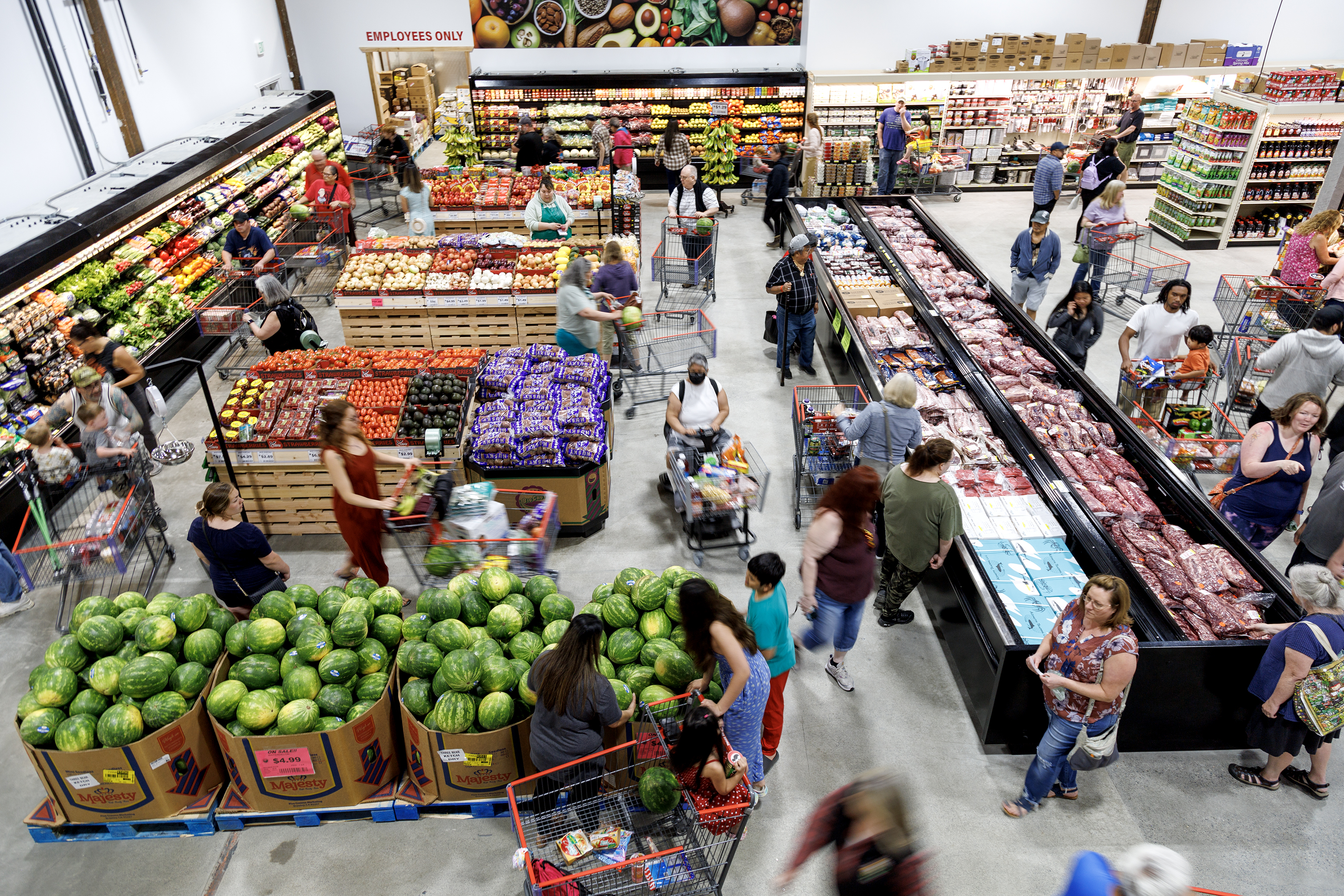 2023 05 17 Three Bears Opening Shoppers