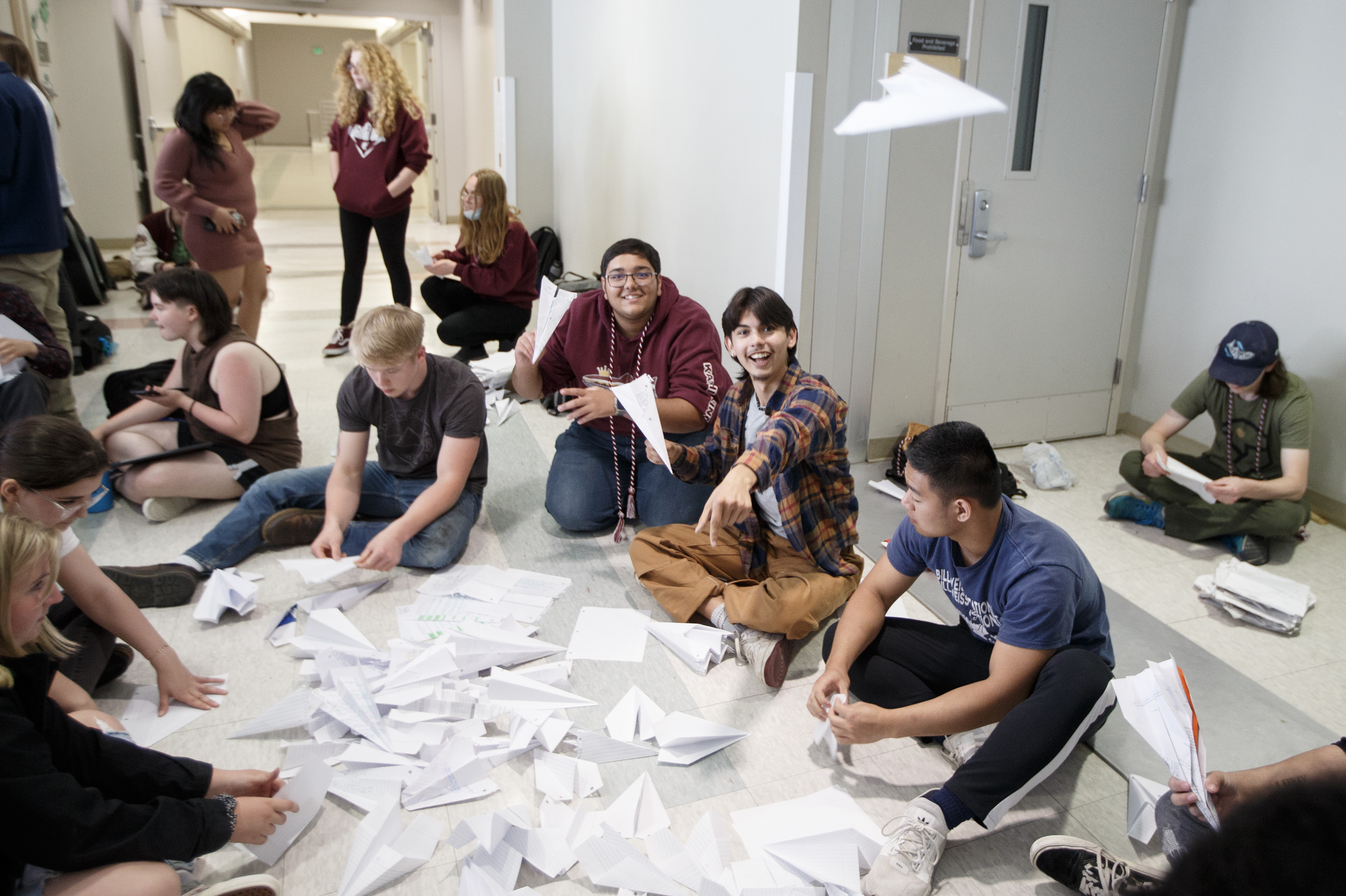 2023 05 26 Kayhi Senior Paper Toss 1