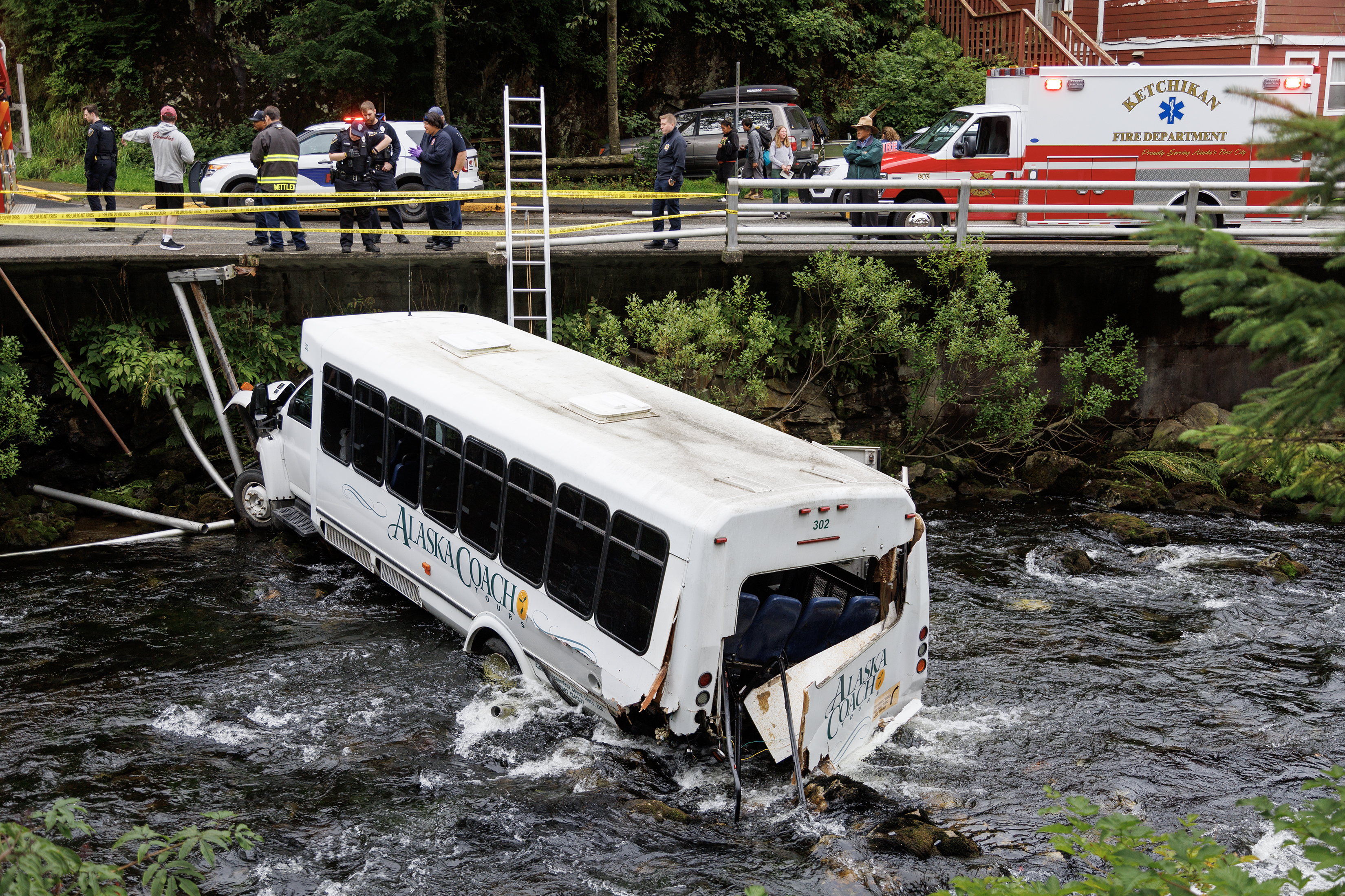 2023 08 16 Bus Ketchikan Creek 2