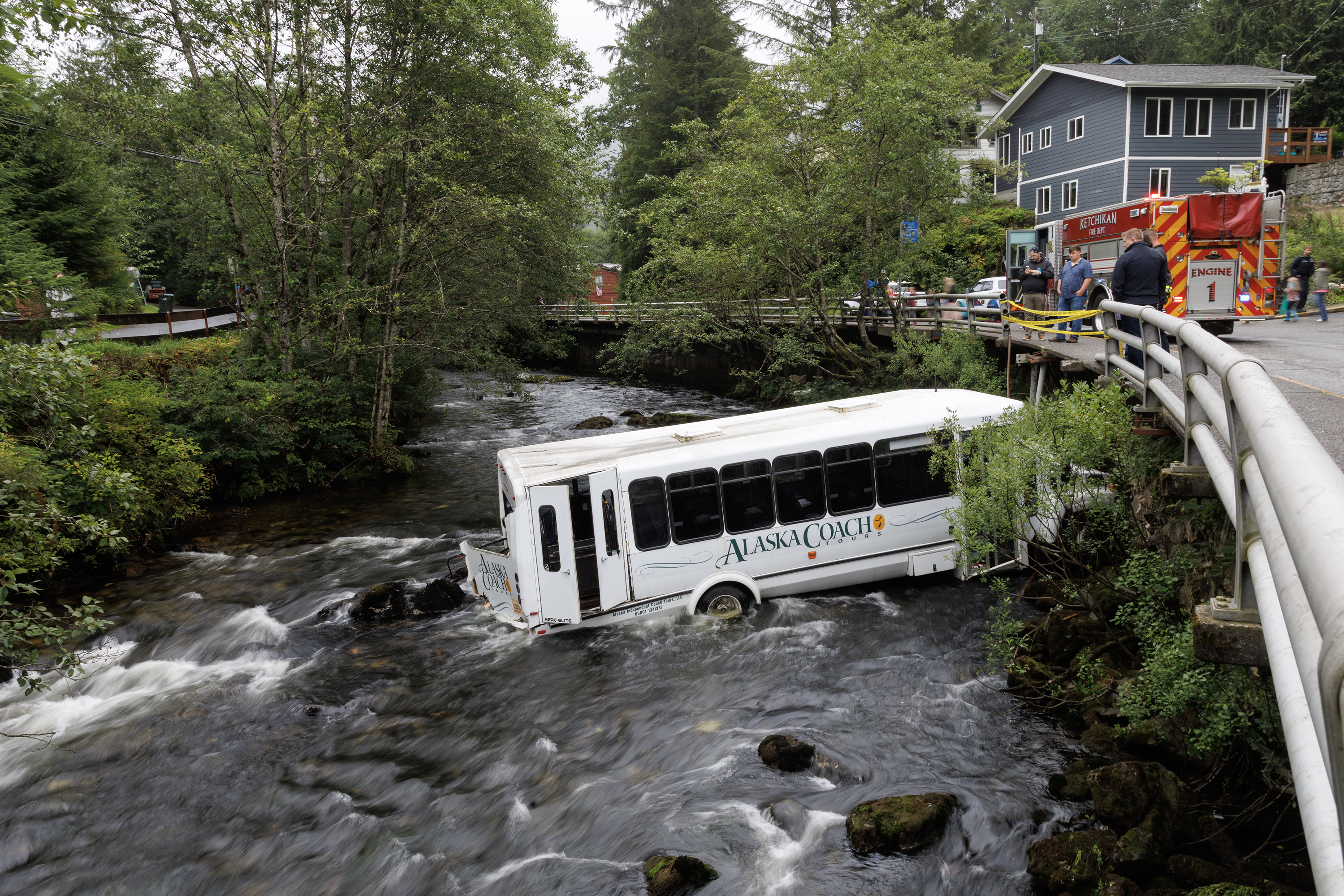 2023 08 16 Bus Ketchikan Creek 3
