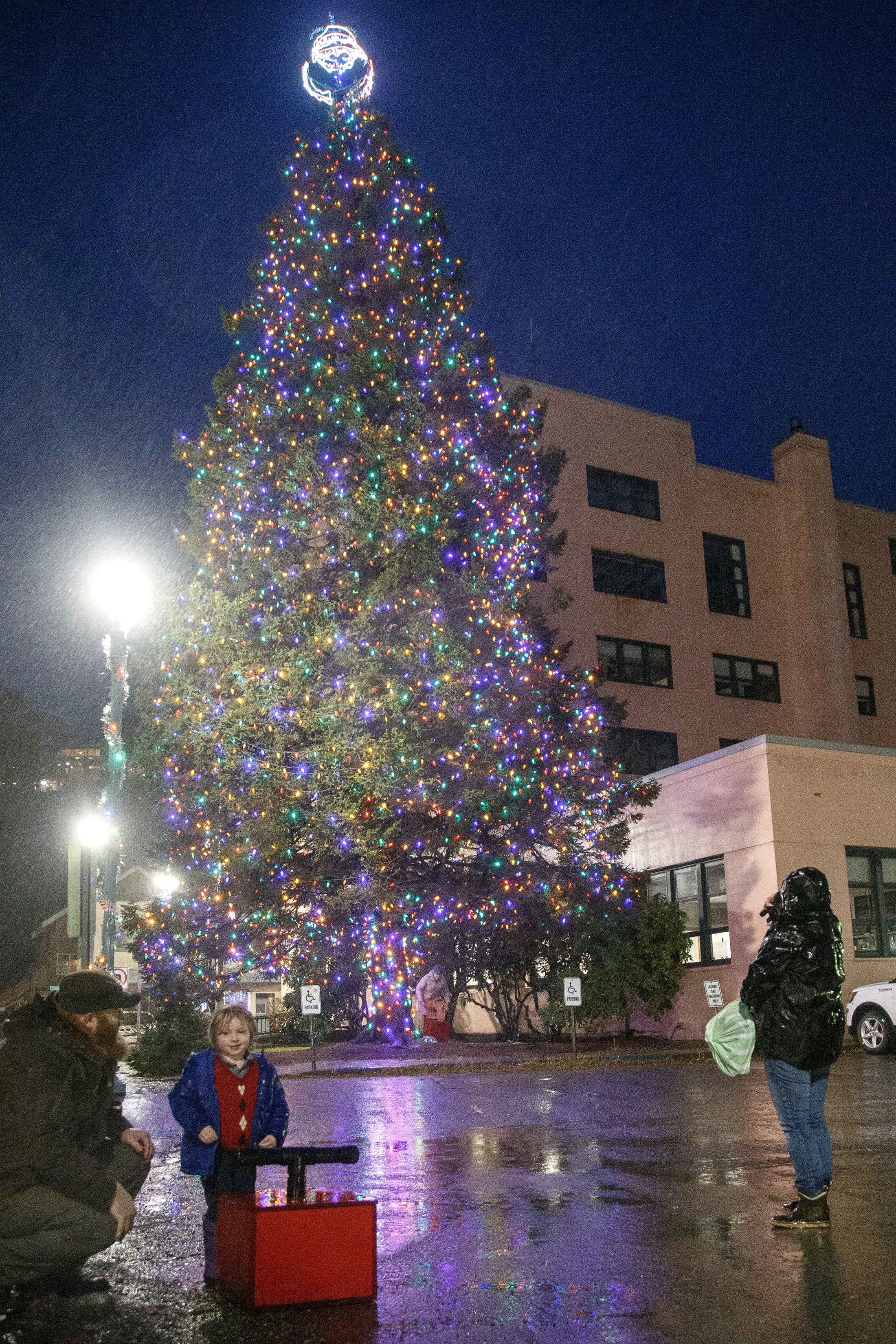 2024 12 01 Christmas Tree Lighting 1