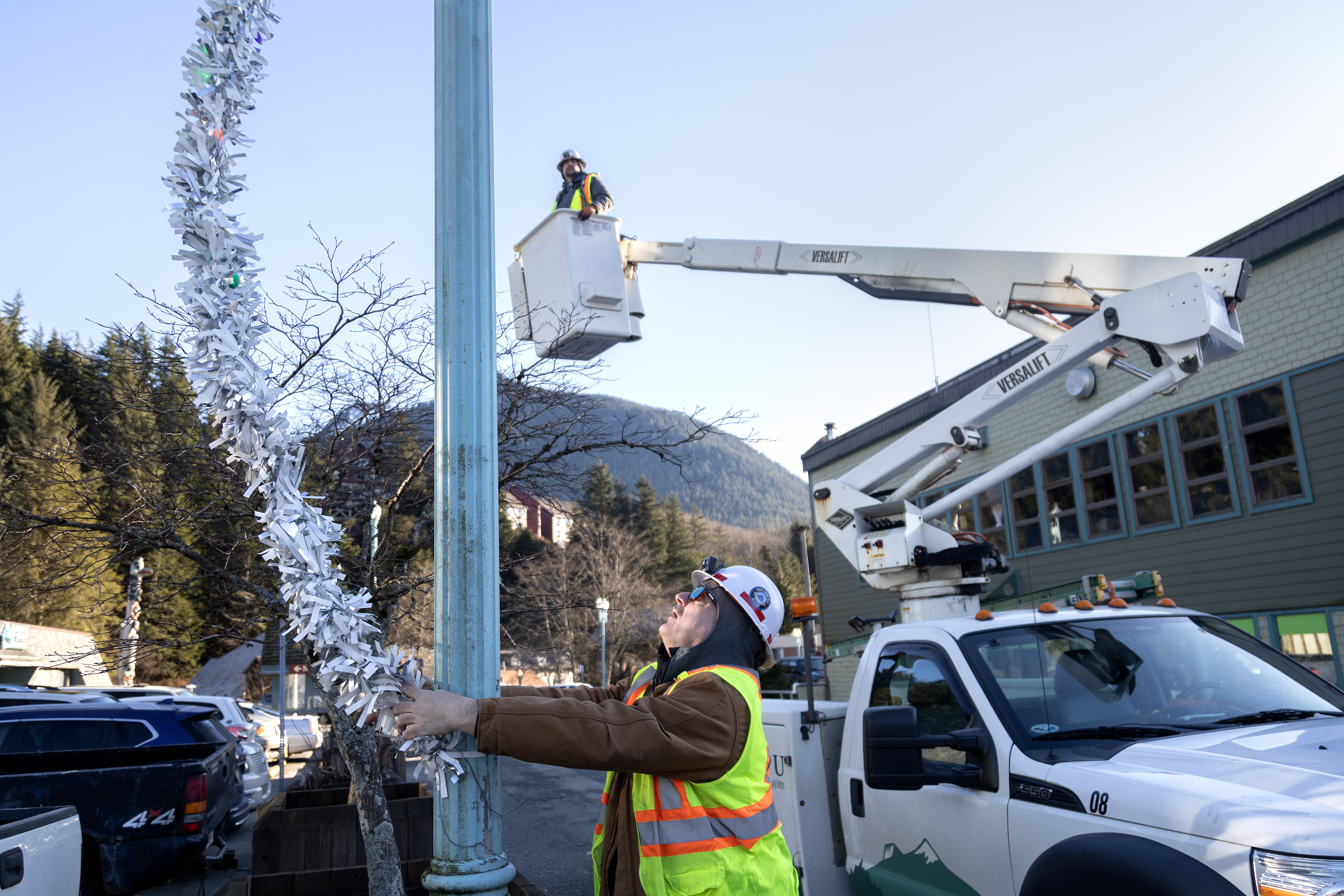 2025 02 05 Garland Removal