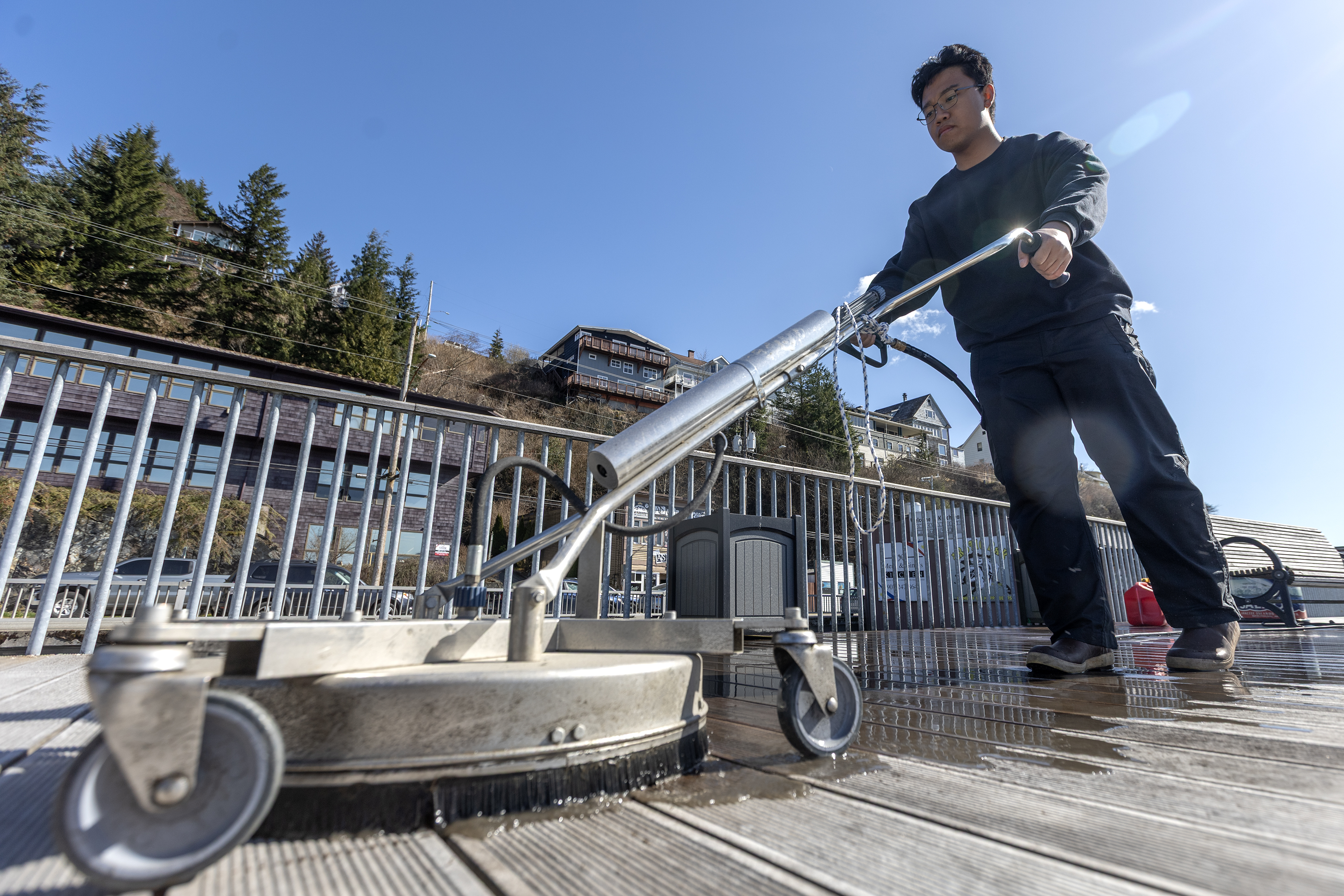 2025 04 01 Promenade Cleaner