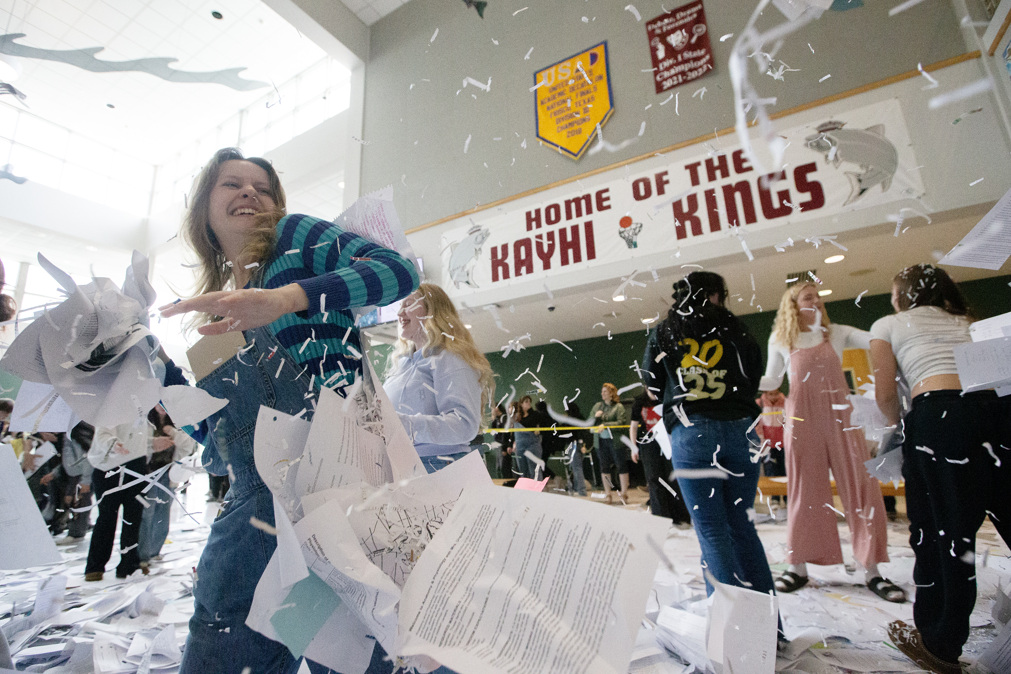 2025 05 23 Kayhi Paper Toss 5
