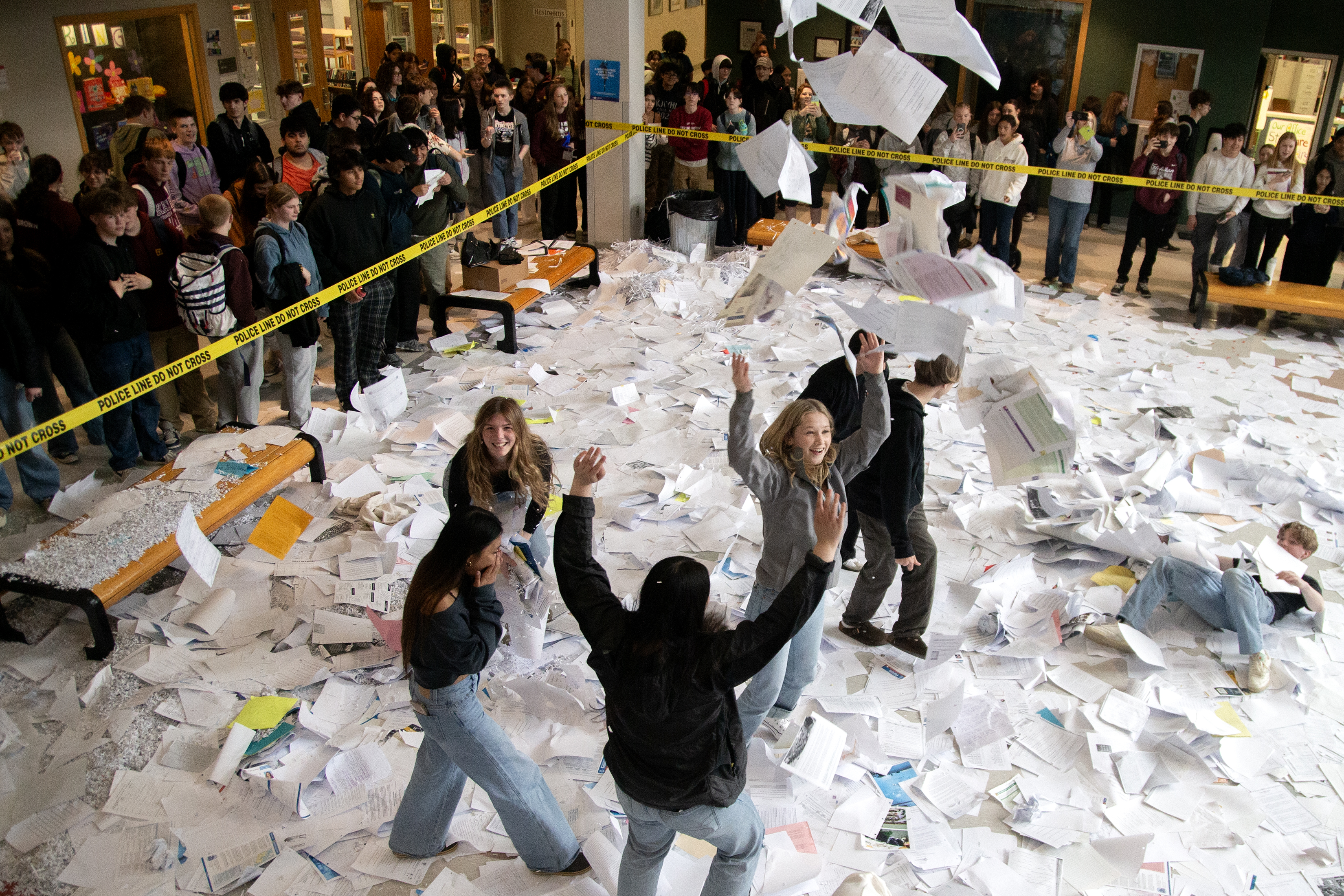 2025 05 23 Kayhi Paper Toss 7