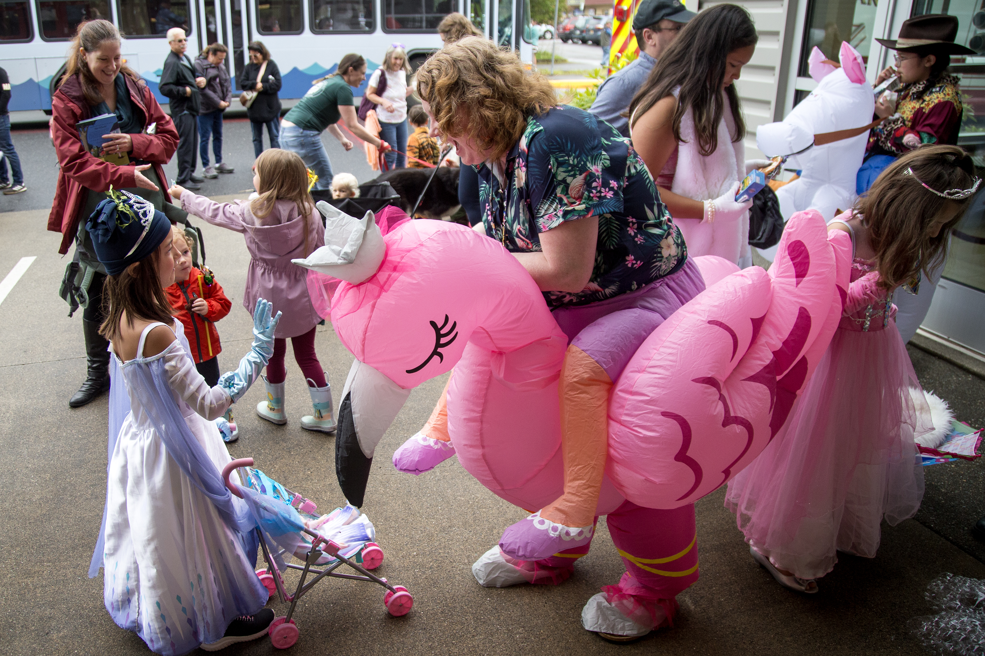 2025 08 01 Blueberry Pet Doll Parade 4