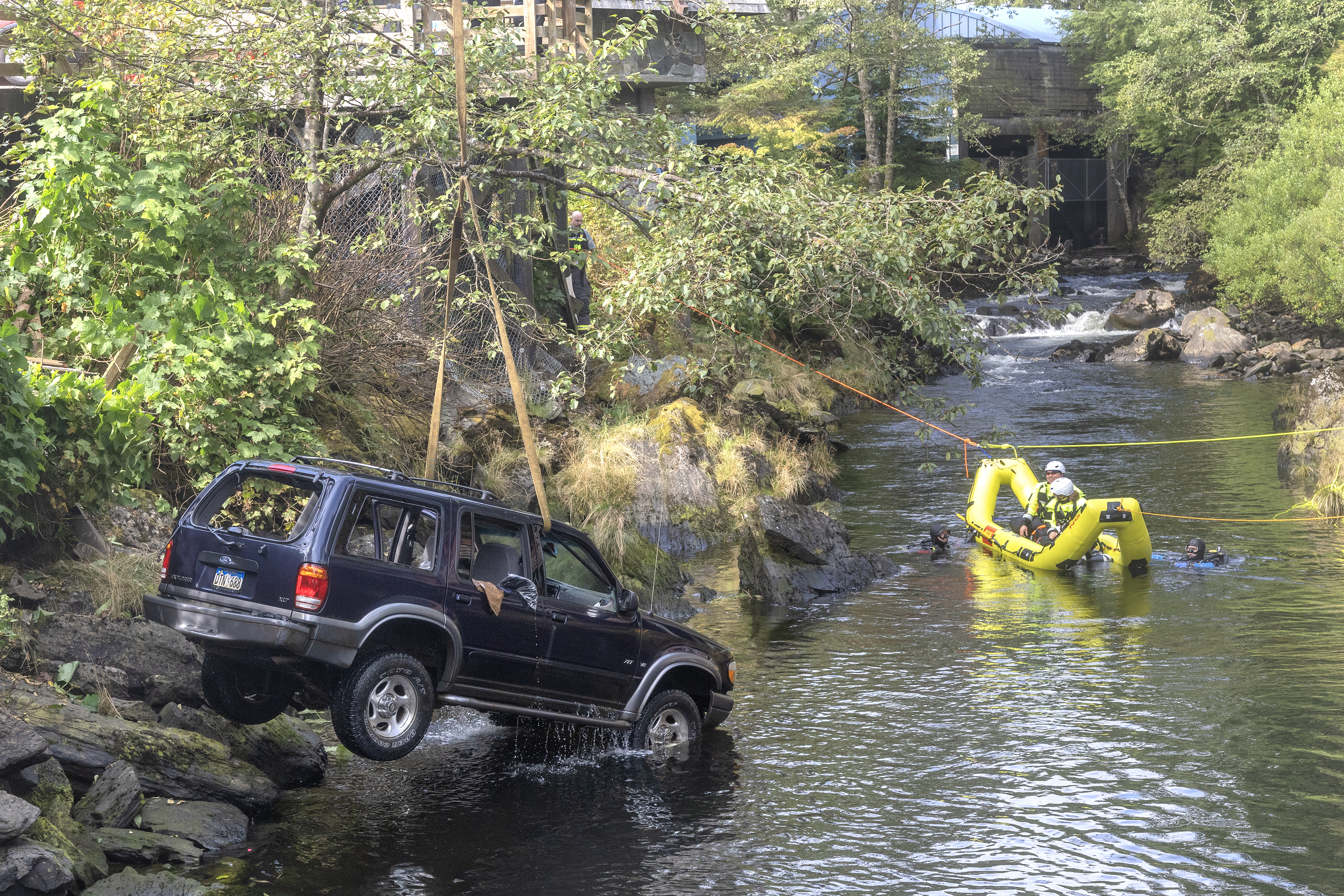 2025 09 04 Ketchikan Creek Car Crash 9
