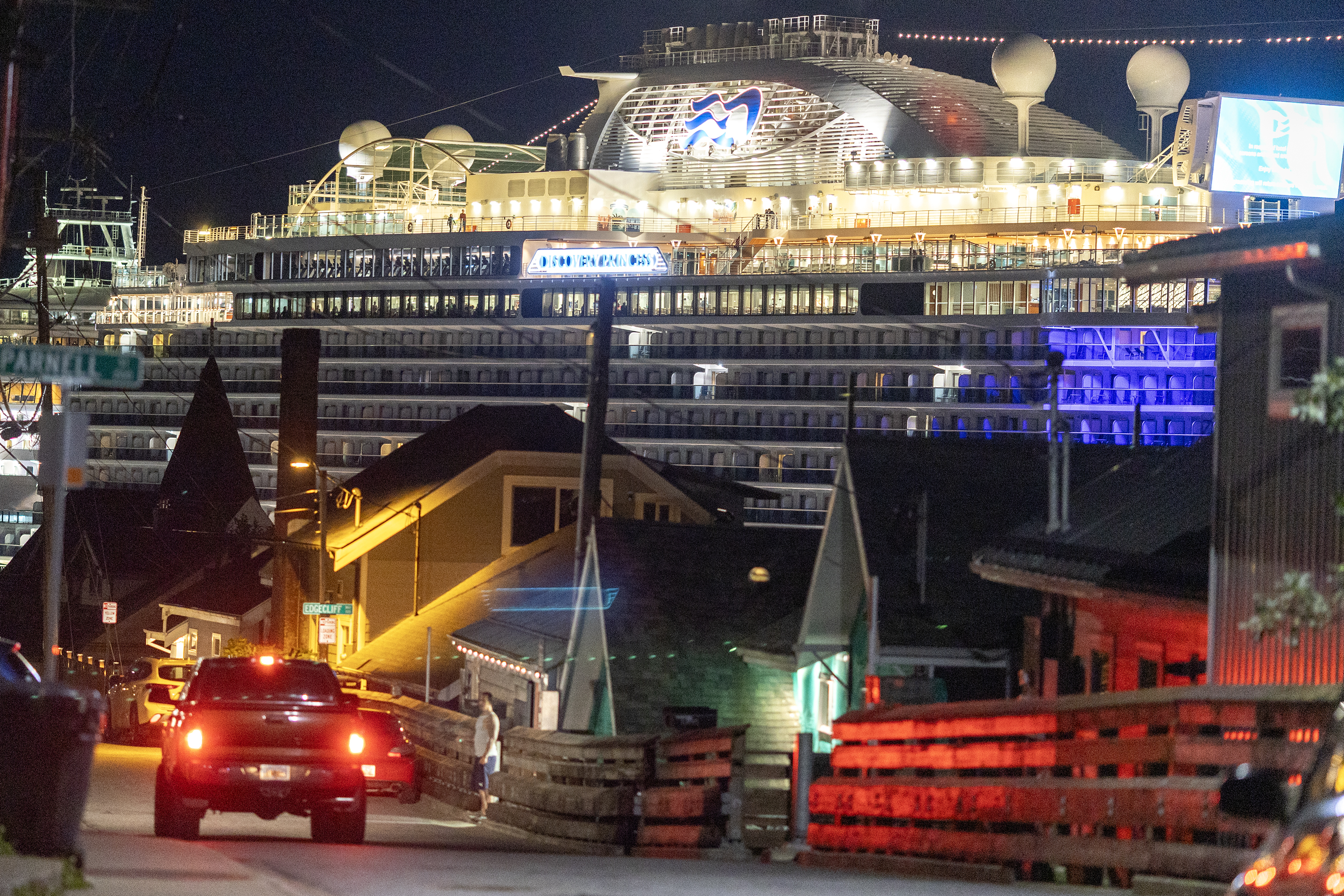 2025 09 16 Cruiseships at Night 3