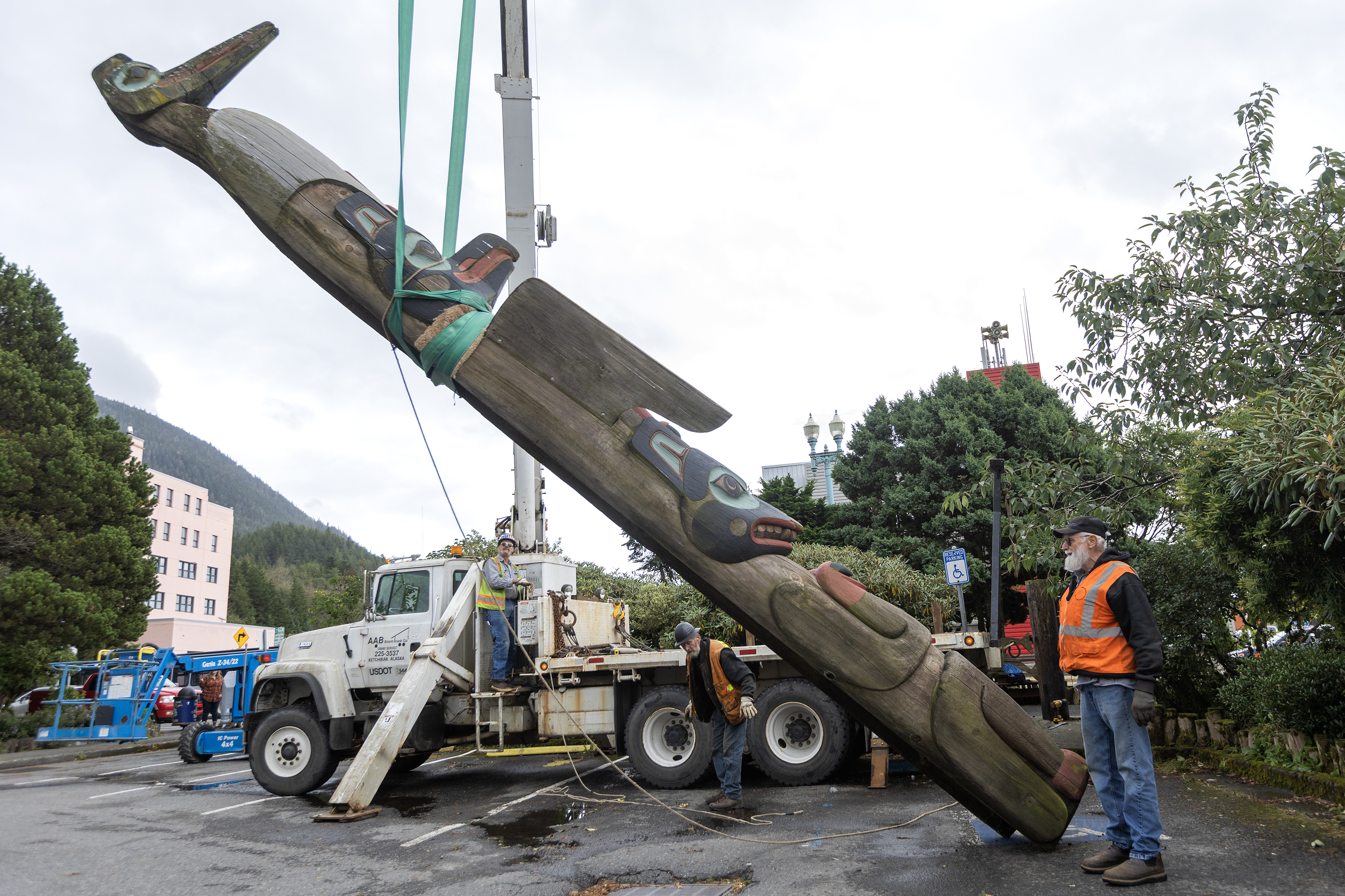 2025 09 17 Chief Kyan Pole Crane 1