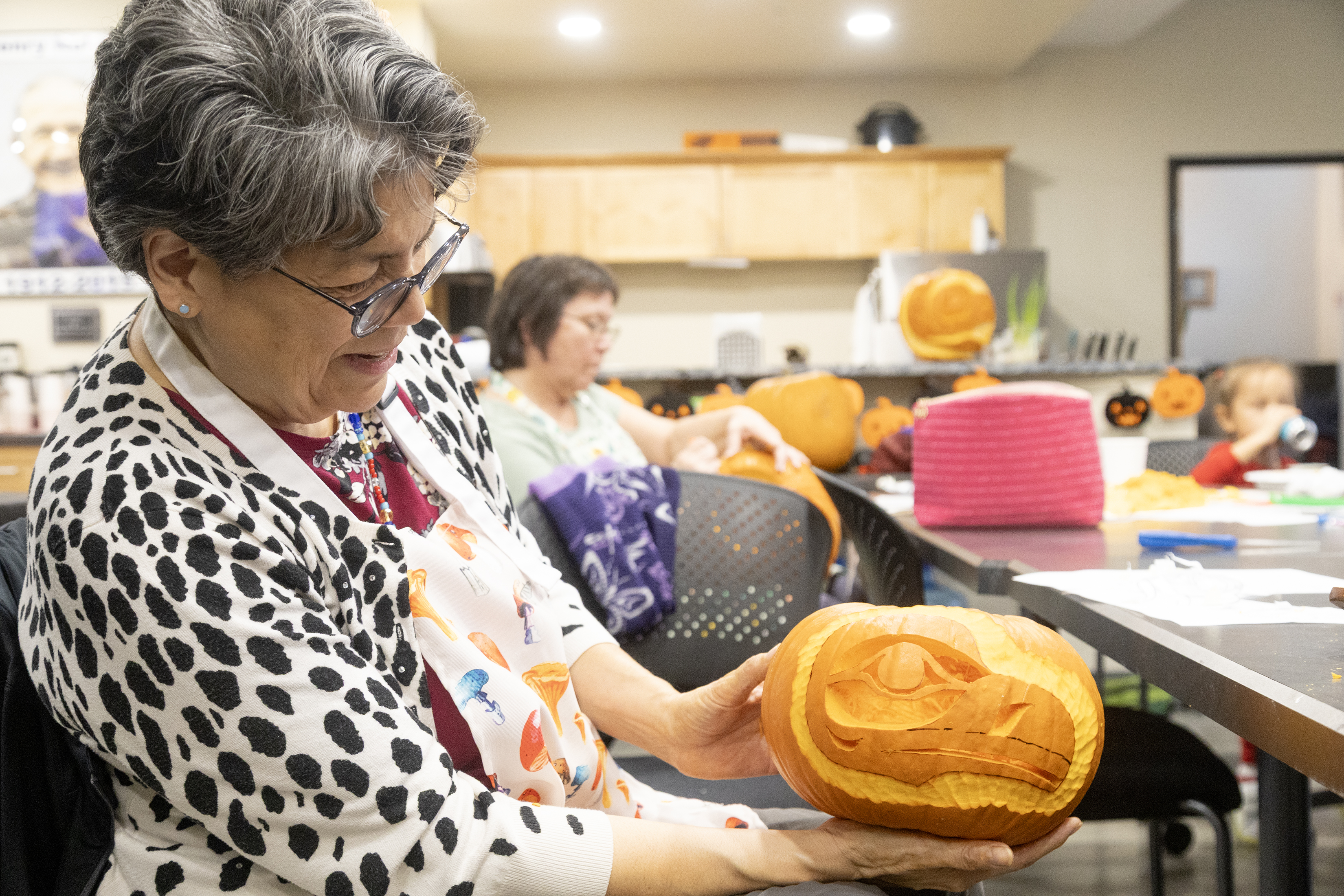 2025 10 27 Pumkin Carving 1