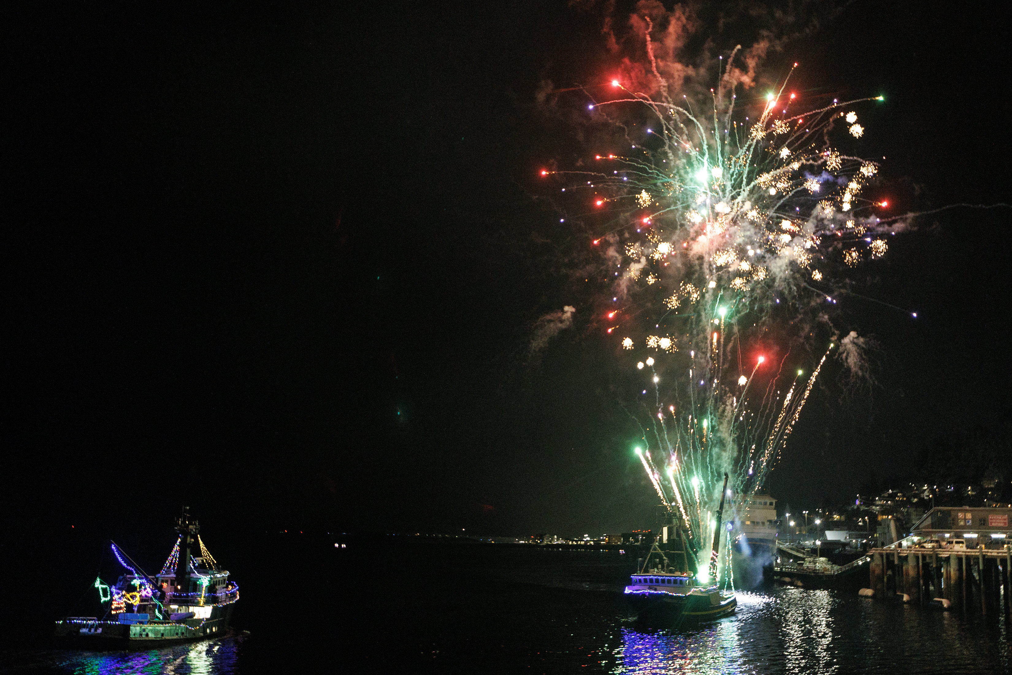 2025 12 20 Boat Parade 1B