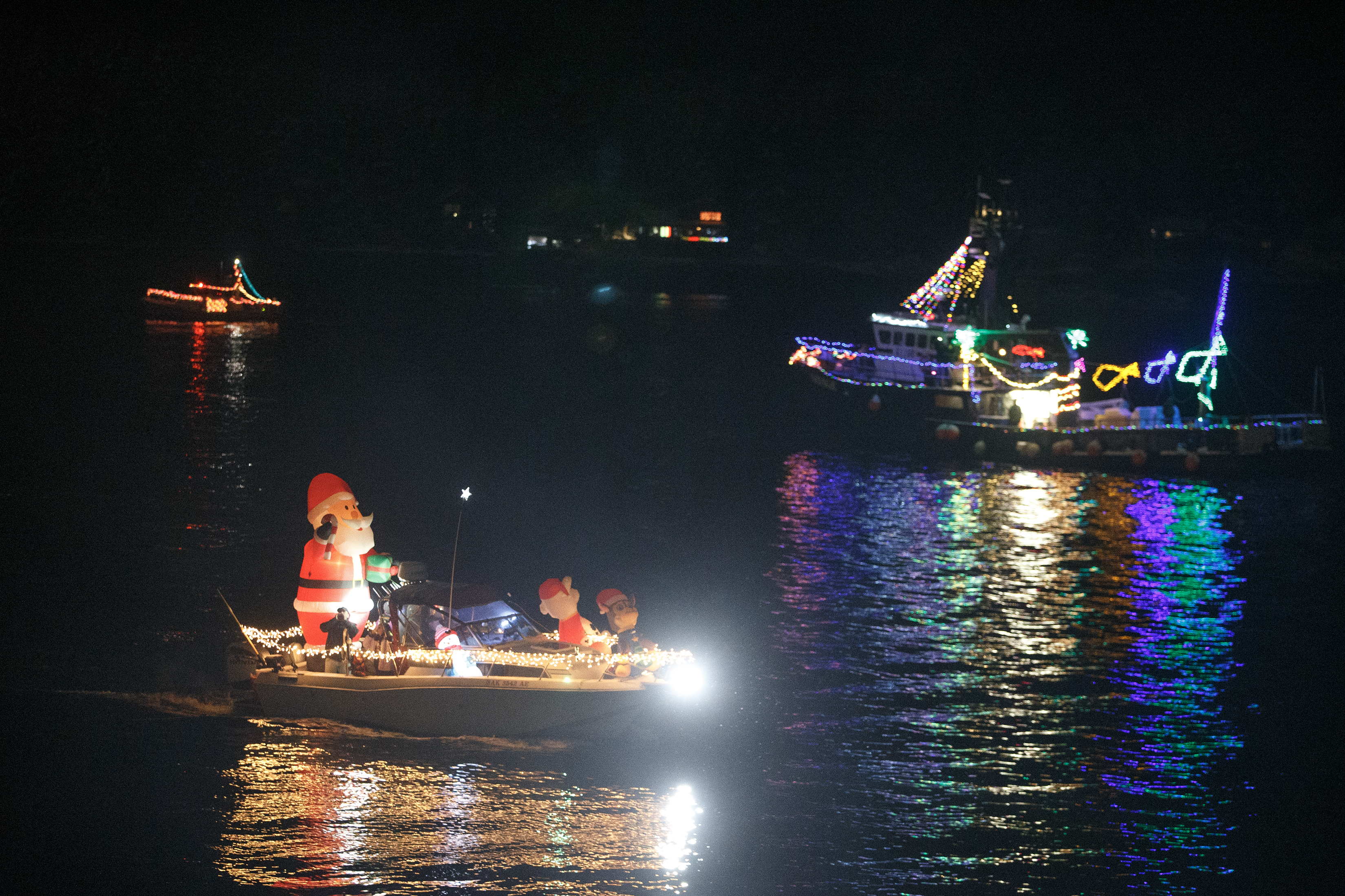 2025 12 20 Boat Parade 2