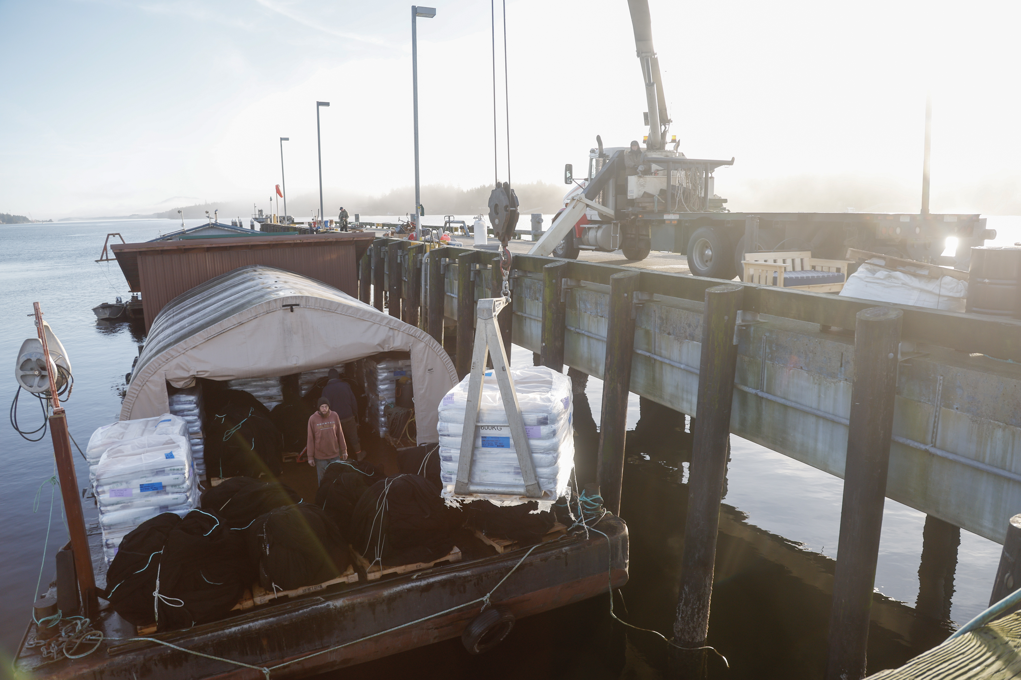 2026 01 15 Loading Barge 2