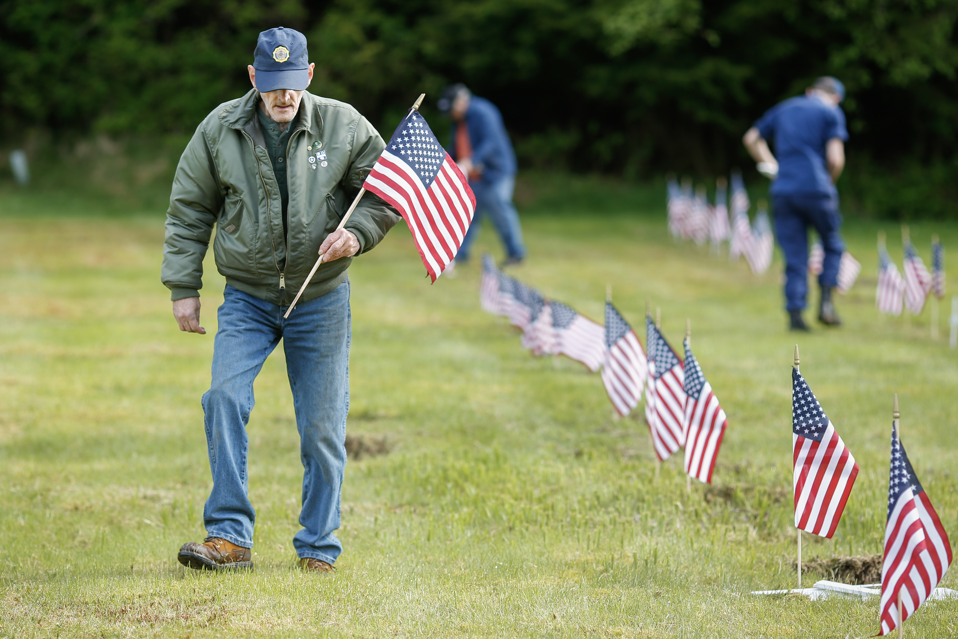 2026 05 22 Flags Bayview Cemetery 1