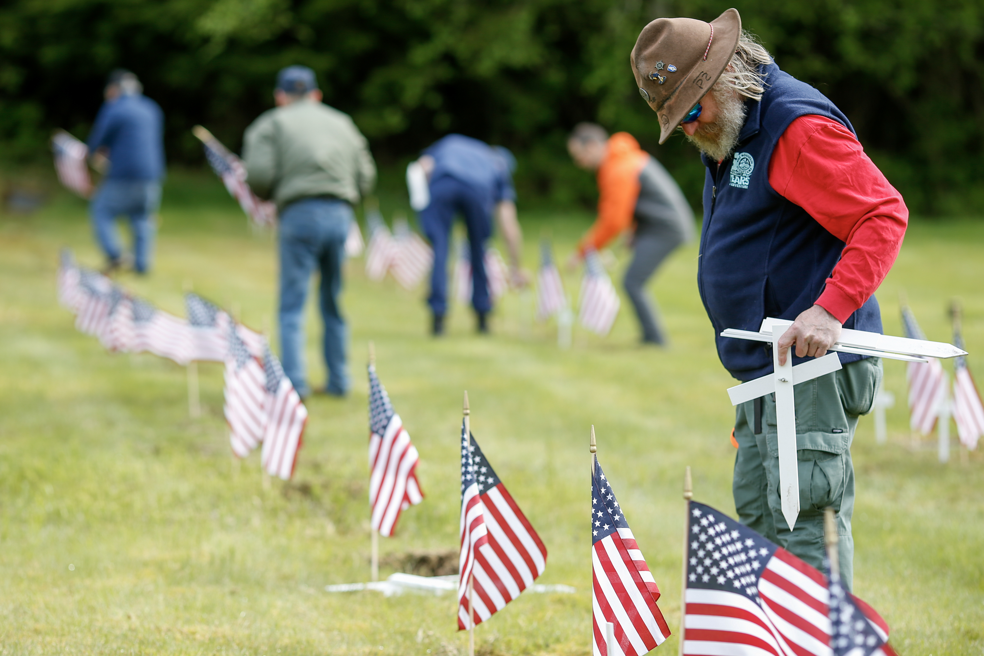 2026 05 22 Flags Bayview Cemetery 3