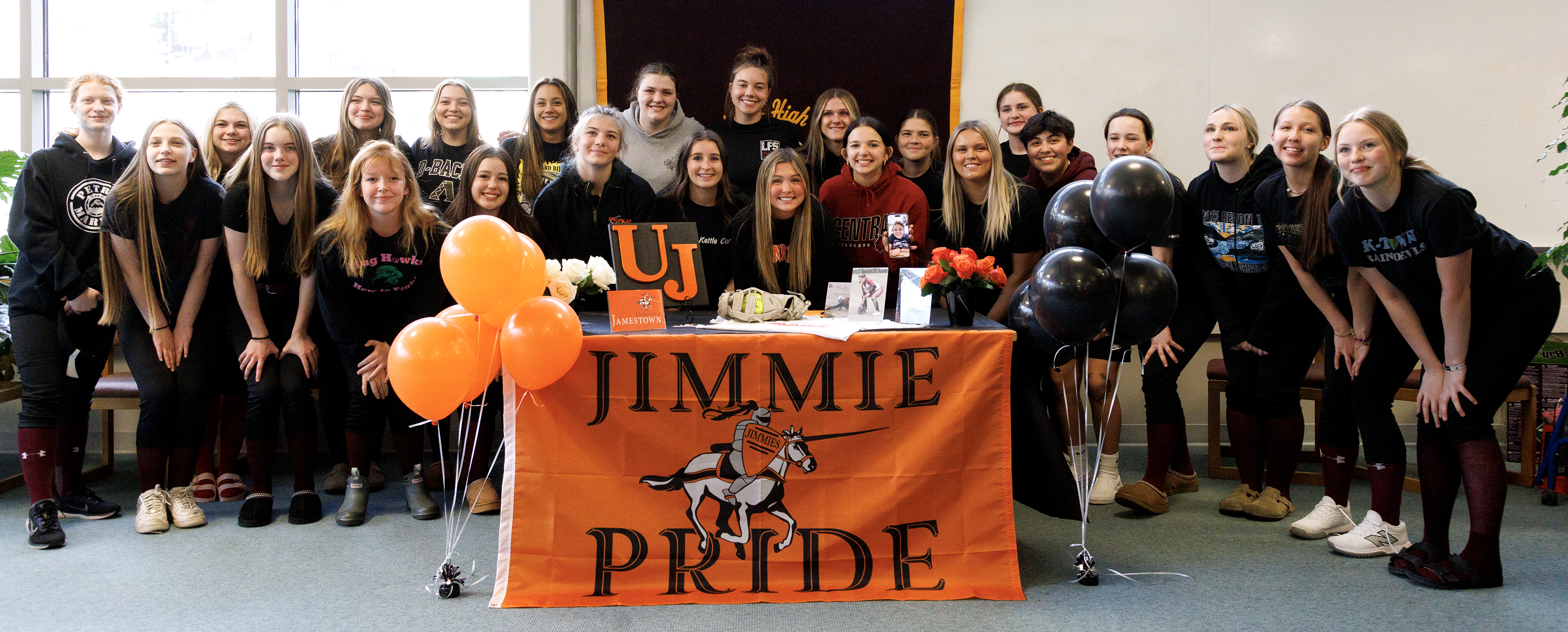 2024 04 04 Rylie Welk Signing 2
