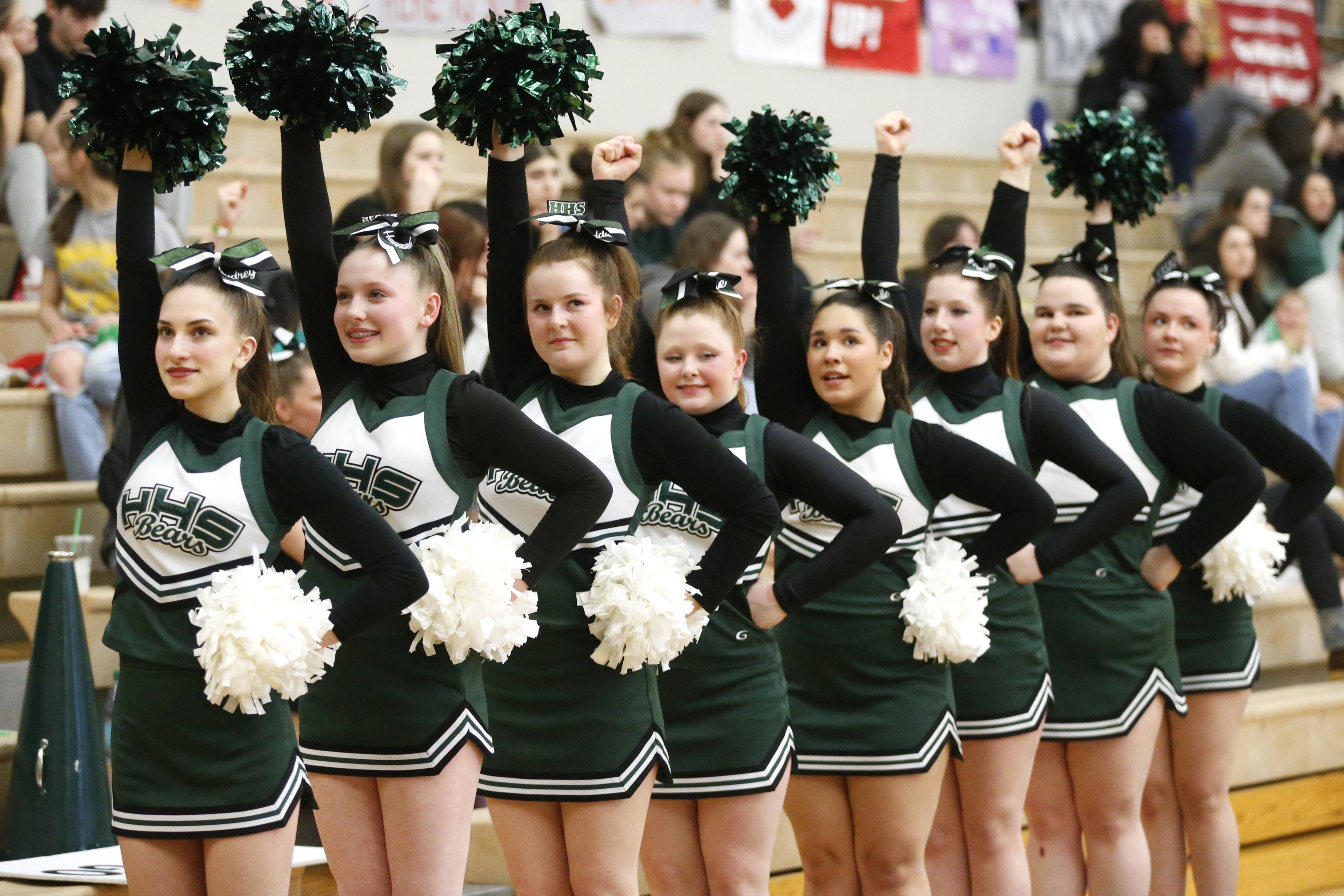 Haines Cheerleaders 04