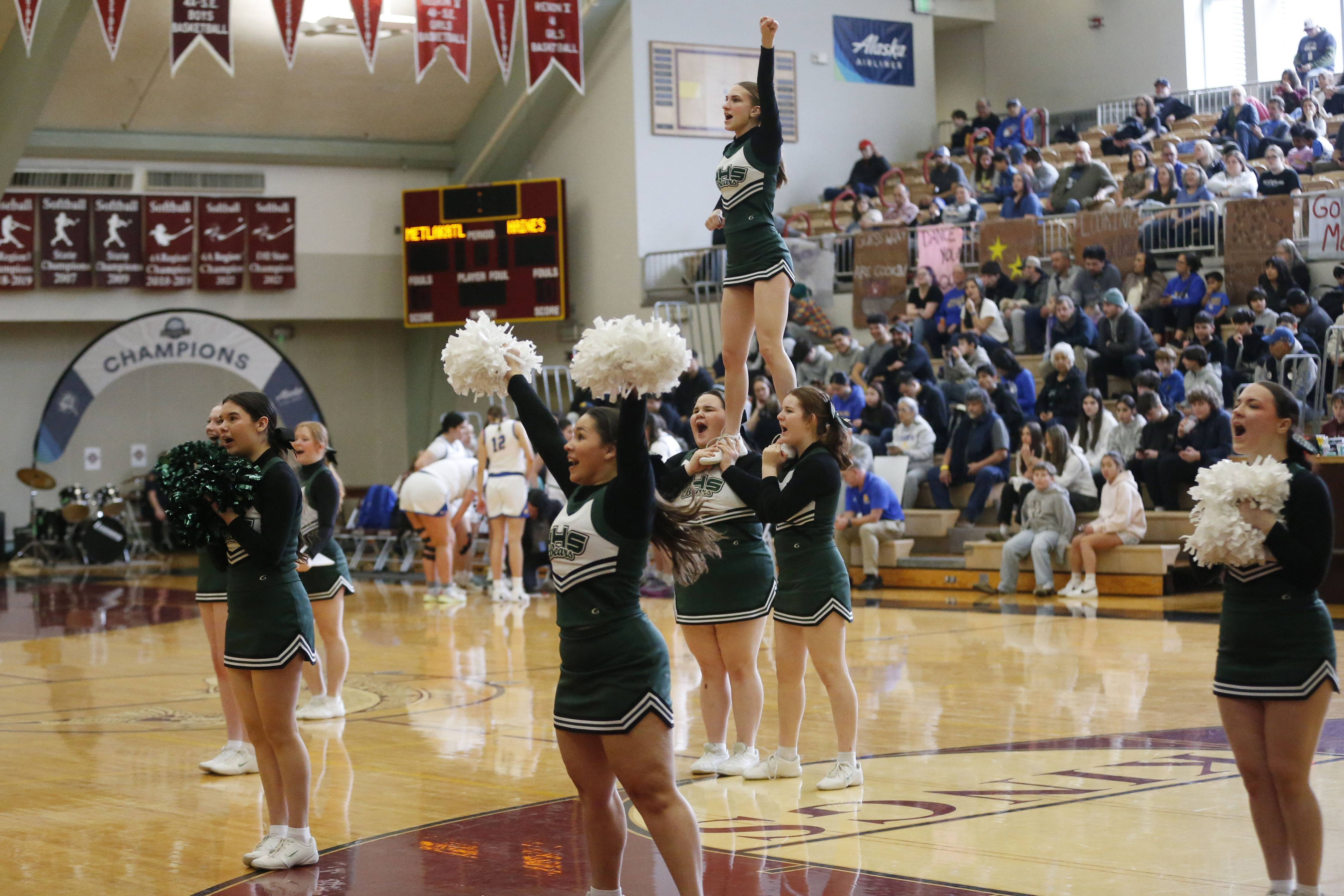 Haines Cheerleaders 09