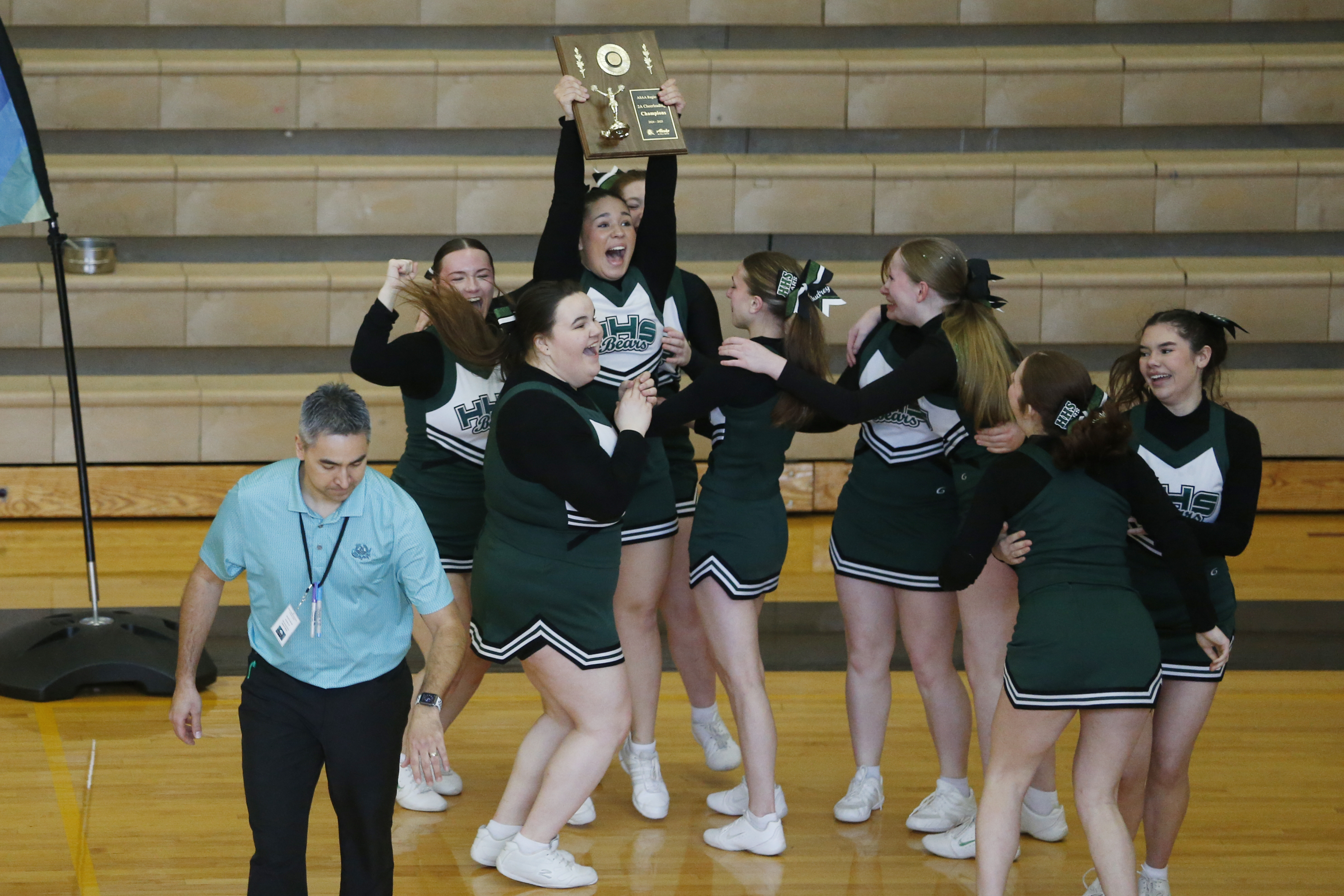 Haines Cheerleaders 11