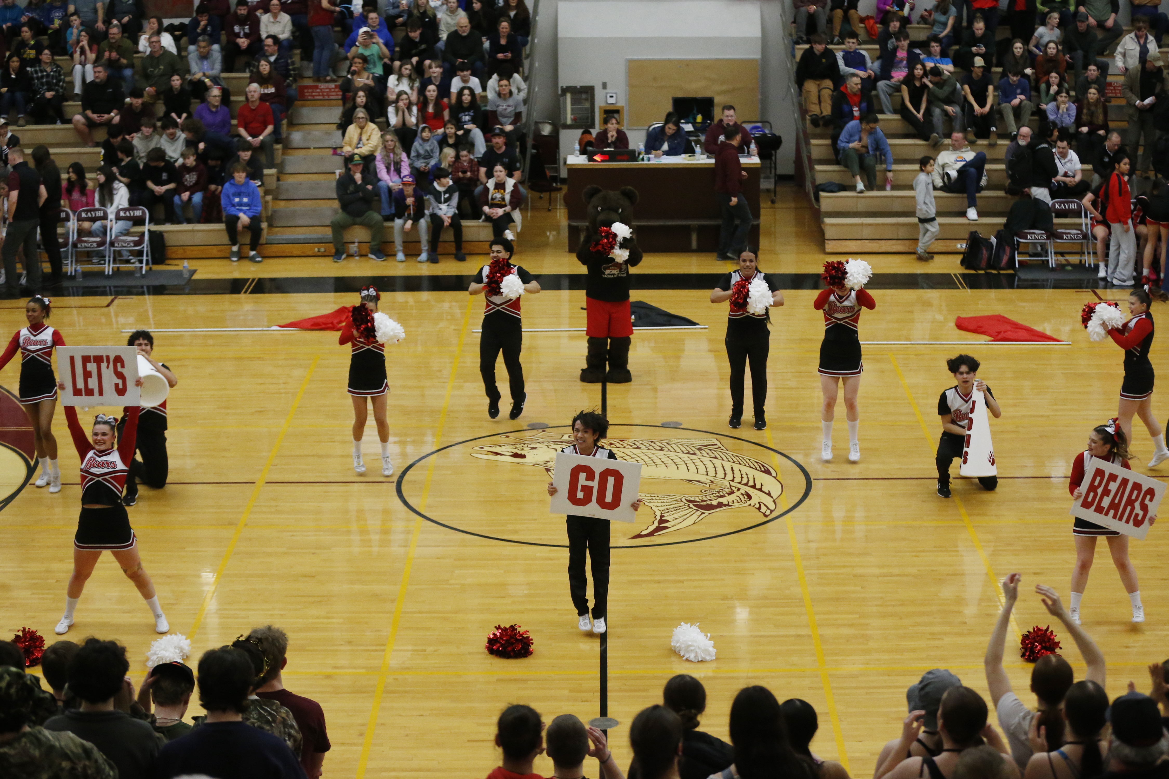 Juneau Douglas Cheerleaders 06