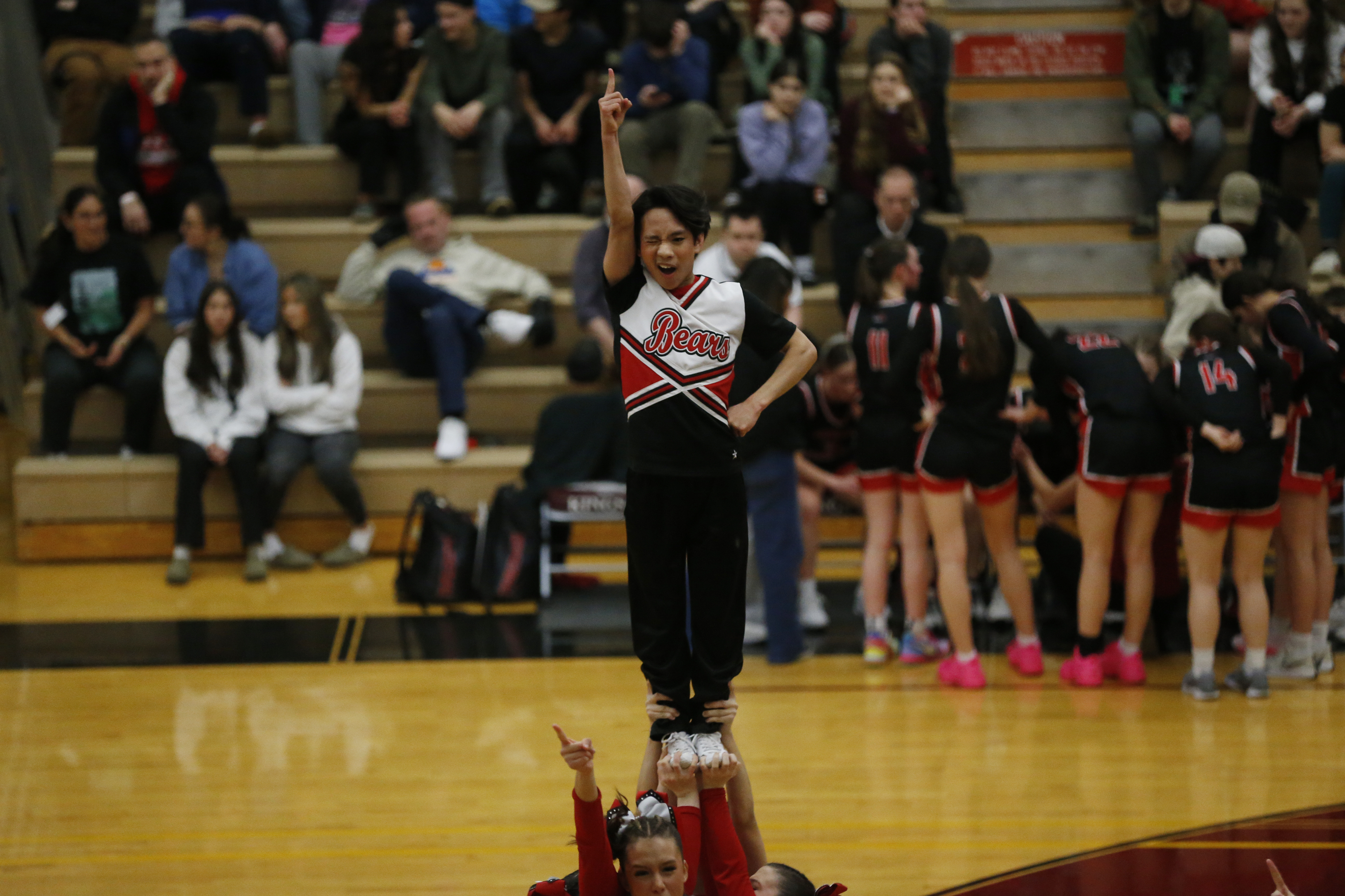 Juneau Douglas Cheerleaders 07